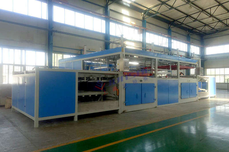 雙頭自動<a href=http://m.hisupermall.com/ target=_blank class=infotextkey>吸塑機(jī)</a>.jpg