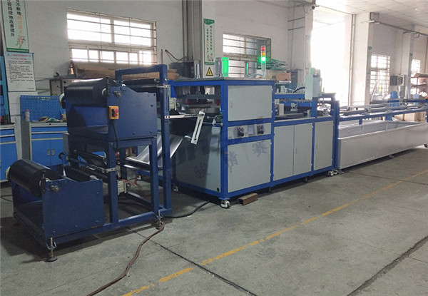 地熱膜全自動<a href=http://m.hisupermall.com/ target=_blank class=infotextkey>熱合機</a>